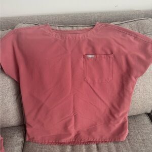Figs Women's Short Sleeve Top in Dusty Rose